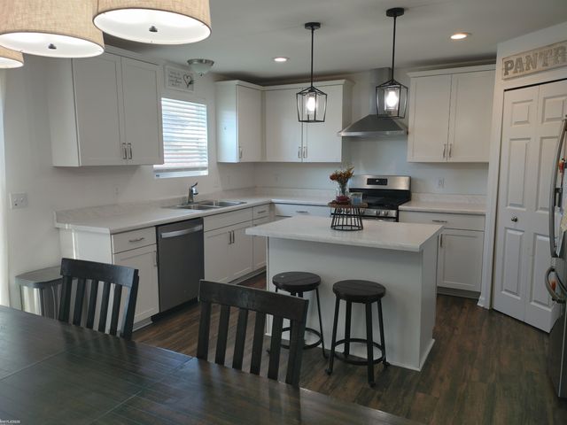 58867 Virginia Circle, New Haven, MI 48048