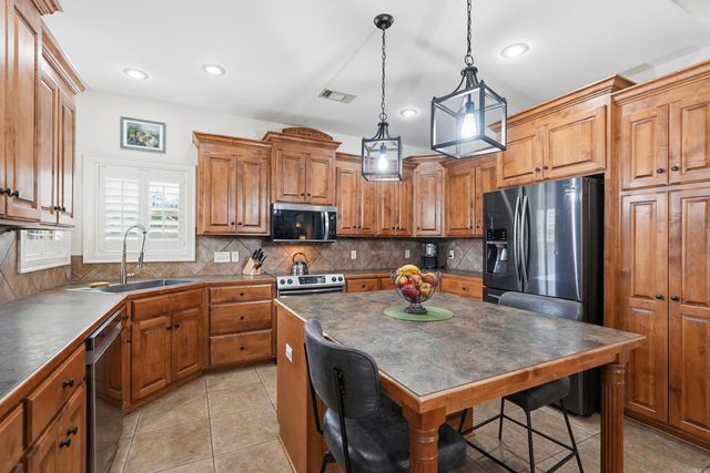 5225 Tennyson Drive, Conway, AR 72034