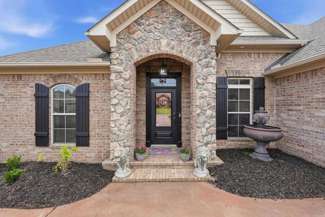 5225 Tennyson Drive, Conway, AR 72034