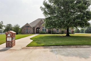 68 Stonegate Drive, Choctaw, OK 73020
