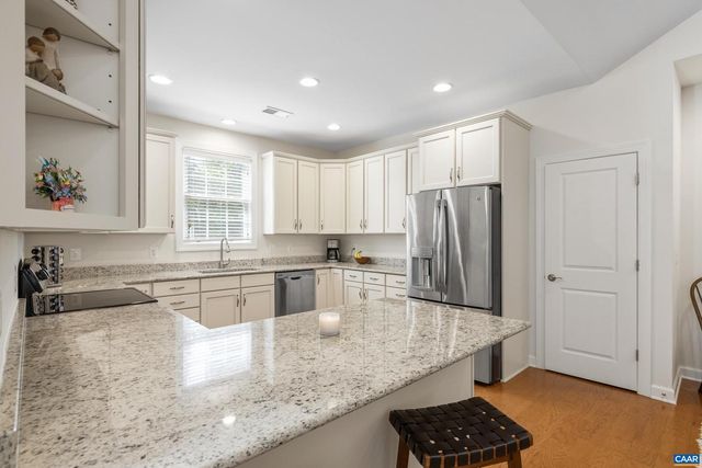 1637 SAWGRASS CT, Charlottesville, VA 22901