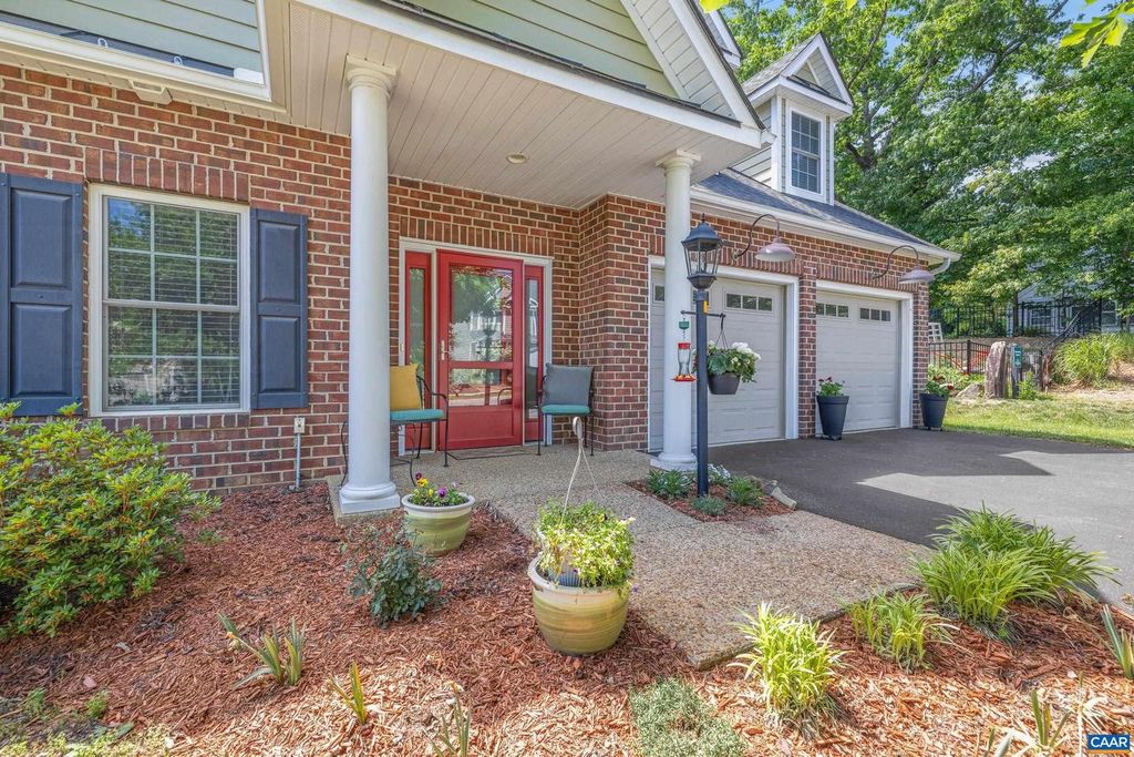 1637 SAWGRASS CT, Charlottesville, VA 22901