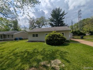 11913 Bridgevale Avenue, Hazelwood, MO 63138