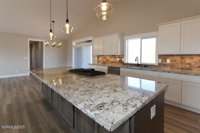 2785 Squires Street, Minden, NV 89423