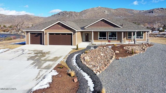 2785 Squires Street, Minden, NV 89423
