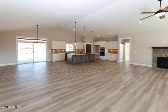 2785 Squires Street, Minden, NV 89423