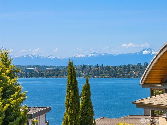 10410 NE 58th Street, Kirkland, WA 98033