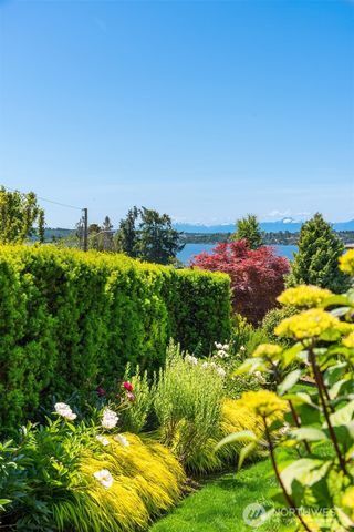 10410 NE 58th Street, Kirkland, WA 98033