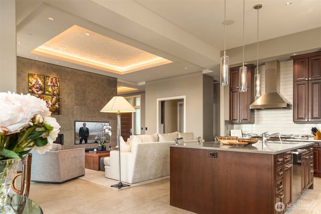 10410 NE 58th Street, Kirkland, WA 98033