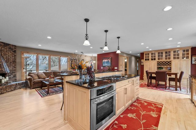 13400 Penn Avenue S, Burnsville, MN 55337