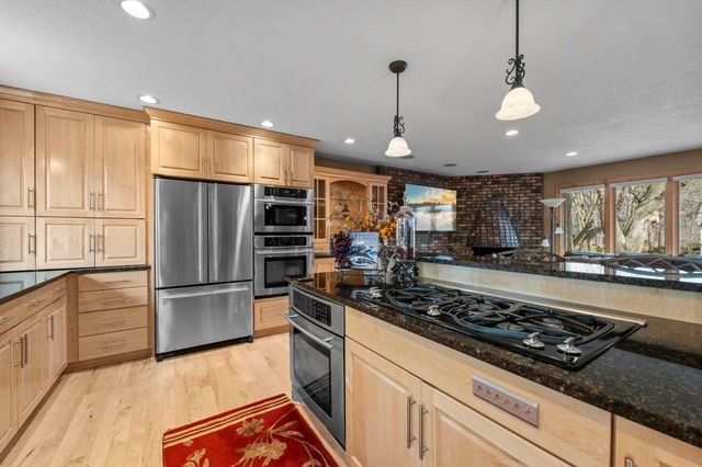 13400 Penn Avenue S, Burnsville, MN 55337