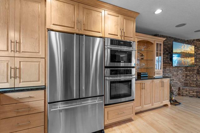 13400 Penn Avenue S, Burnsville, MN 55337