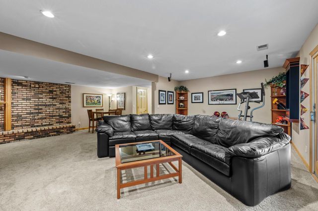 13400 Penn Avenue S, Burnsville, MN 55337