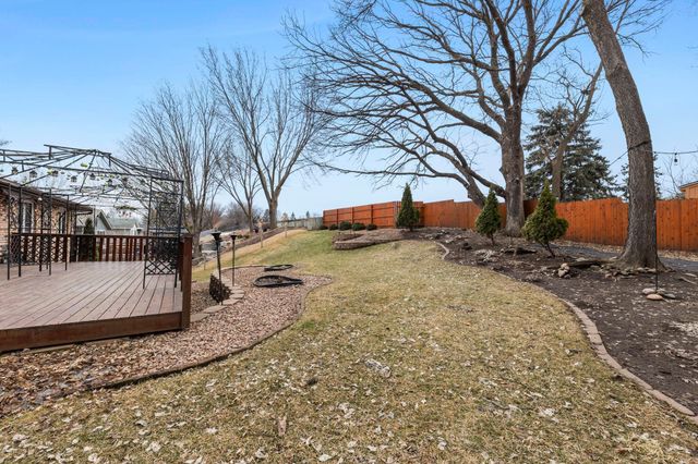 13400 Penn Avenue S, Burnsville, MN 55337