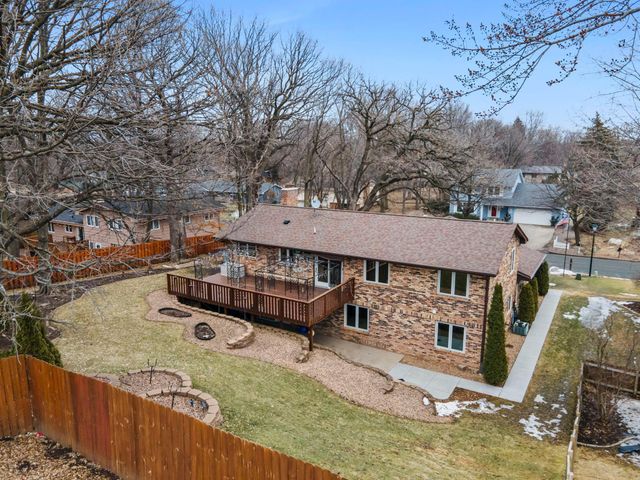 13400 Penn Avenue S, Burnsville, MN 55337