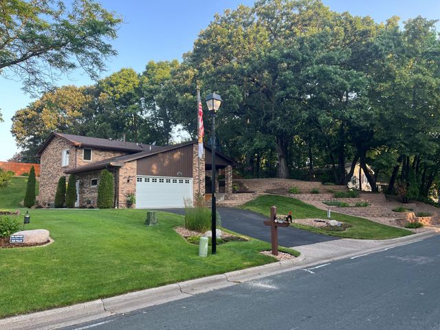 13400 Penn Avenue S, Burnsville, MN 55337