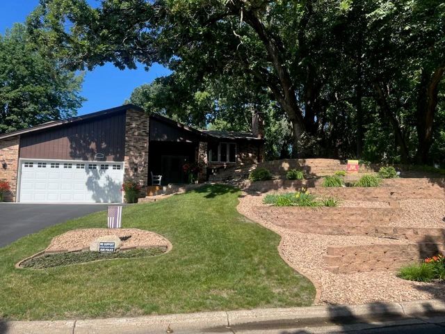 13400 Penn Avenue S, Burnsville, MN 55337