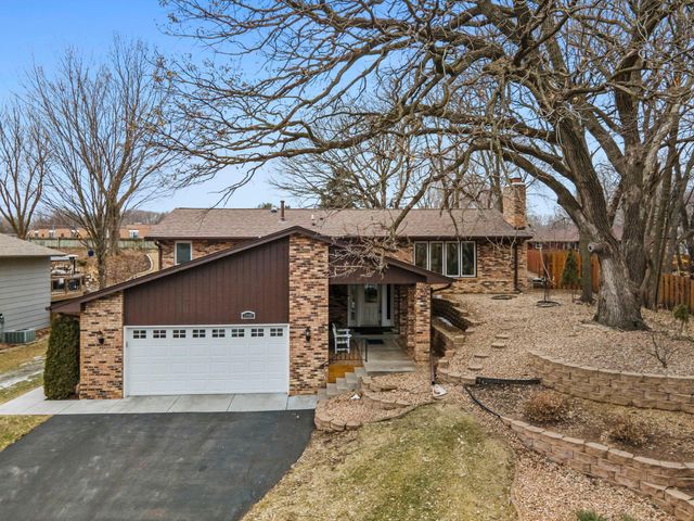 13400 Penn Avenue S, Burnsville, MN 55337