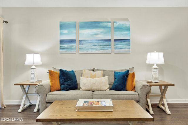 36 Deallyon Ave Apt 66, Hilton Head Island, SC 29928