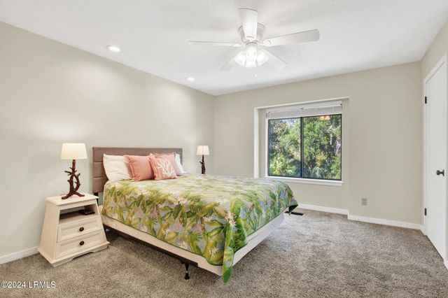 36 Deallyon Ave Apt 66, Hilton Head Island, SC 29928