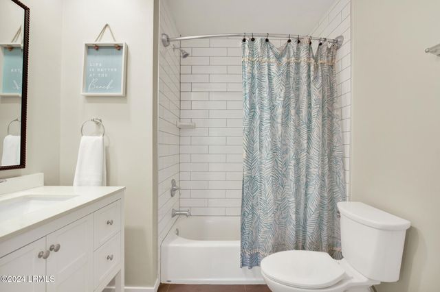 36 Deallyon Ave Apt 66, Hilton Head Island, SC 29928