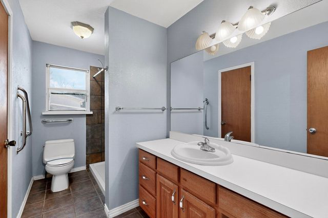 157 SE Tarrant Avenue, Burleson, TX 76028