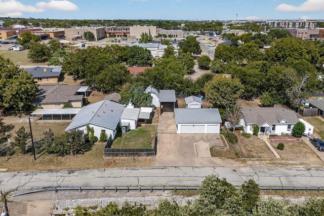 157 SE Tarrant Avenue, Burleson, TX 76028
