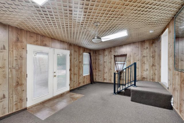 157 SE Tarrant Avenue, Burleson, TX 76028