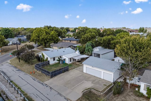 157 SE Tarrant Avenue, Burleson, TX 76028
