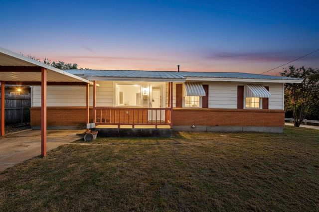 157 SE Tarrant Avenue, Burleson, TX 76028