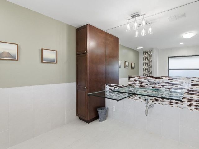 2389 Seaford Drive, Wellington, FL 33414