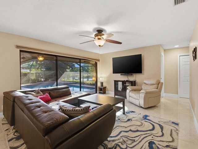 2389 Seaford Drive, Wellington, FL 33414