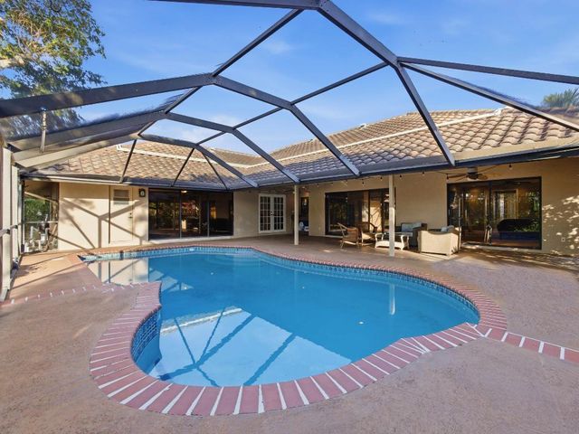 2389 Seaford Drive, Wellington, FL 33414