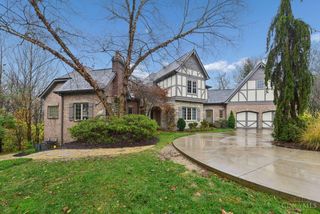 335 Ashley Lane, Wyoming, OH 45215