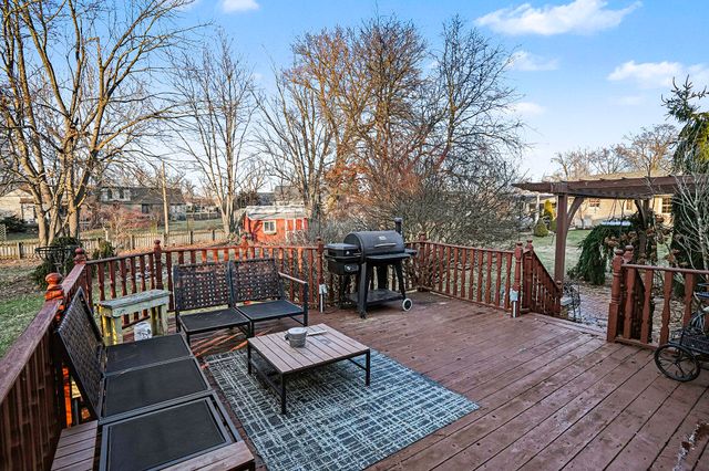 1132 Theresa Drive, Schererville, IN 46375