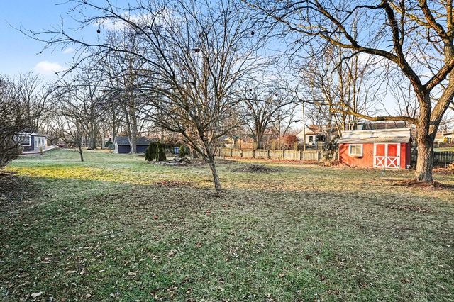 1132 Theresa Drive, Schererville, IN 46375