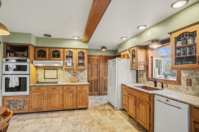 1132 Theresa Drive, Schererville, IN 46375