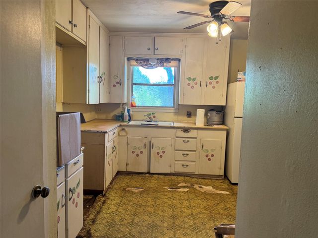 4343 Fm 229, Crockett, TX 75835