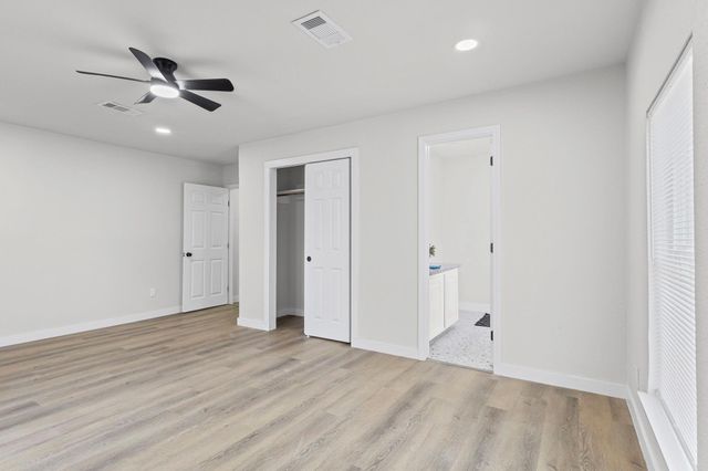 370 W Bolivar Street, Vidor, TX 77662