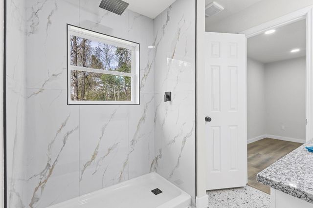 370 W Bolivar Street, Vidor, TX 77662