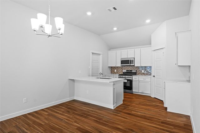 135 Road 51030, Cleveland, TX 77327