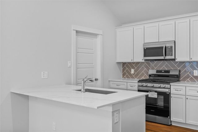 135 Road 51030, Cleveland, TX 77327