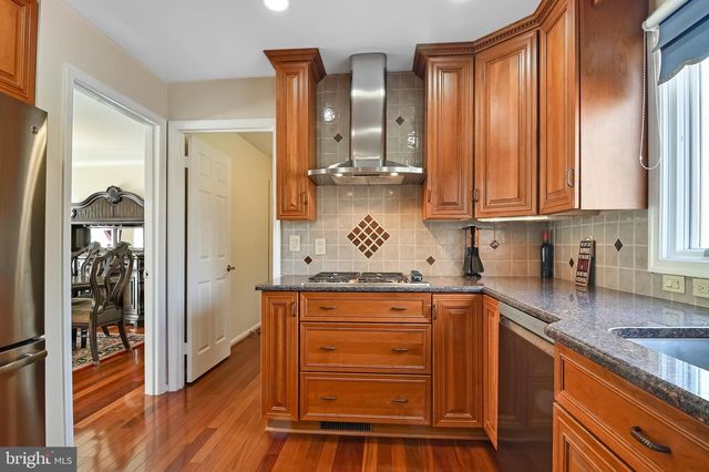 5500 SANDY FOLLY CT, Fairfax Station, VA 22039