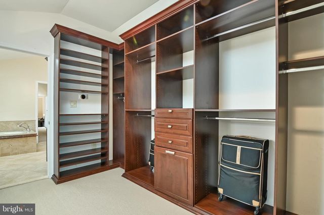 5500 SANDY FOLLY CT, Fairfax Station, VA 22039