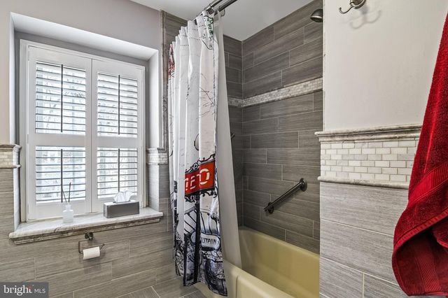 5500 SANDY FOLLY CT, Fairfax Station, VA 22039