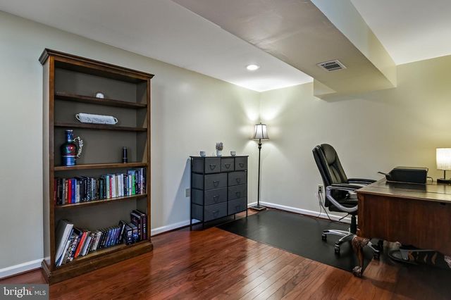 5500 SANDY FOLLY CT, Fairfax Station, VA 22039