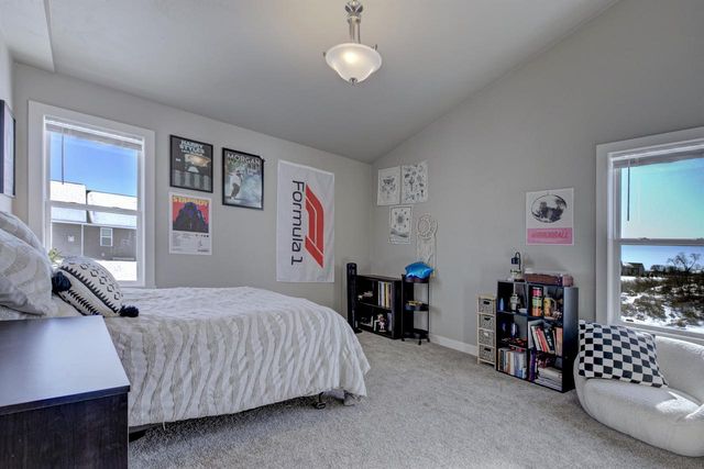 2911 E AQUAMARINE AVENUE, Appleton, WI 54913