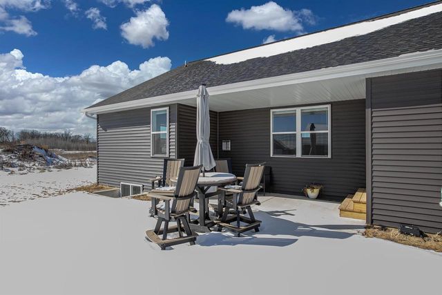 2911 E AQUAMARINE AVENUE, Appleton, WI 54913