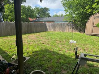 1704 S Walnut ST, Georgetown, TX 78626