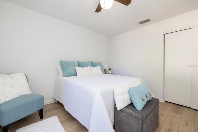 5748 60TH WAY N, St Petersburg, FL 33709